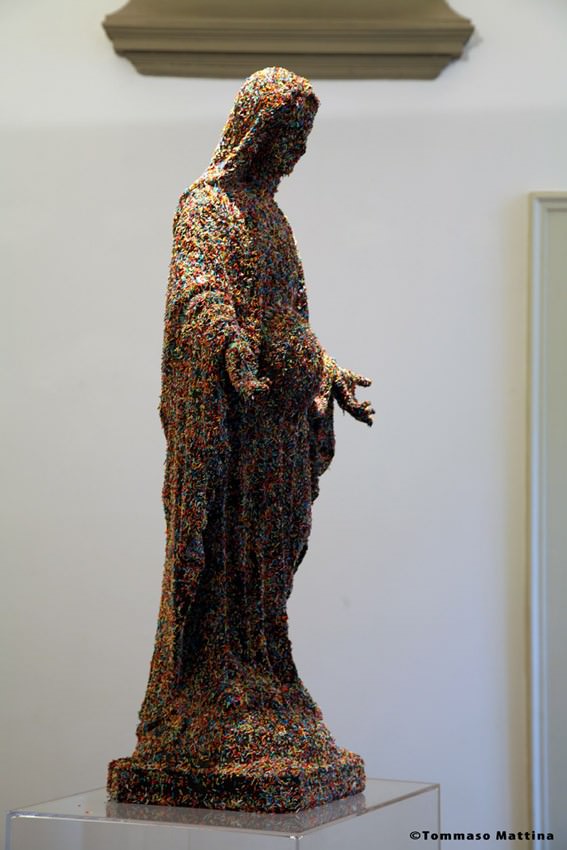 Francesco Lauretta – Lacrimogenihttps://www.exibart.com/repository/media/eventi/2009/03/francesco-lauretta-8211-lacrimogeni.jpg