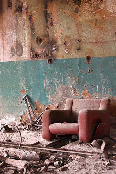 Viola Lorenza Savarese – Tracce, fotografiehttps://www.exibart.com/repository/media/eventi/2009/03/viola-lorenza-savarese-8211-tracce-fotografie.jpg