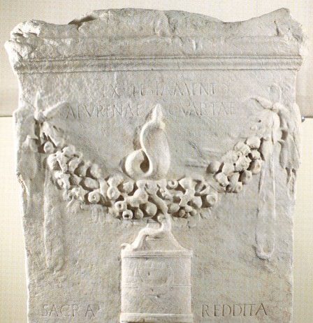 Alessandra Tanzilli – Iside: il fascino di una dea venuta dall’Egitto Alessandra Tanzilli – Iside: il fascino di una dea venuta dall’Egitto