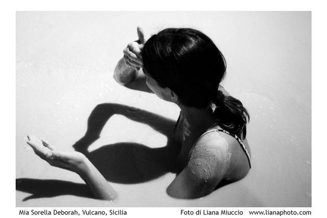 Liana Miuccio – Doppia visionehttps://www.exibart.com/repository/media/eventi/2009/05/liana-miuccio-8211-doppia-visione.jpg