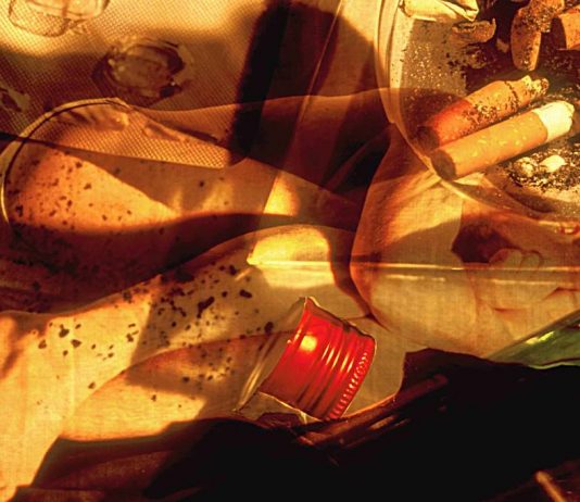 Gisella Congia – Chiuso in bottiglia – Segni e simboli nella prevaricazione