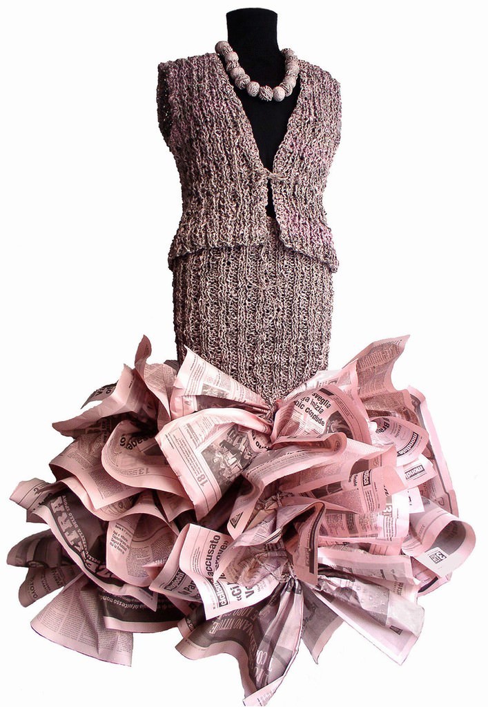 Ivano Vitali – Il filo della tradizionehttps://www.exibart.com/repository/media/eventi/2009/08/ivano-vitali-8211-il-filo-della-tradizione.jpg