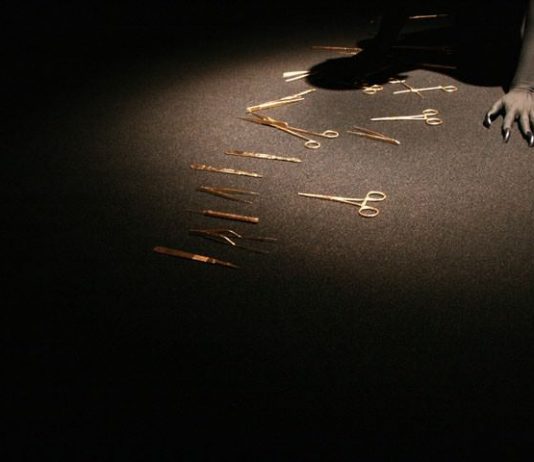 Mona Lisa Tina – Human