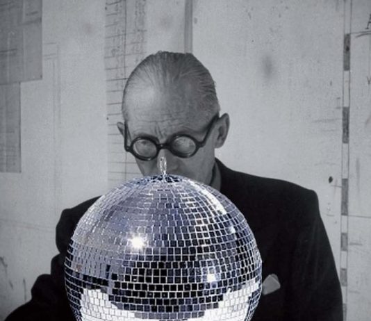 Daniel González – Disco Le Corbusier