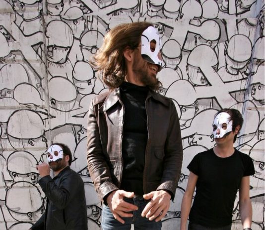 Action30 – L’invasione dei supernormali e la resistenza degli uomini talpa