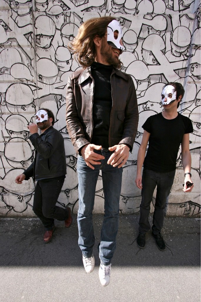 Action30 – L’invasione dei supernormali e la resistenza degli uomini talpahttps://www.exibart.com/repository/media/eventi/2010/03/action30-8211-l’invasione-dei-supernormali-e-la-resistenza-degli-uomini-talpa.jpg