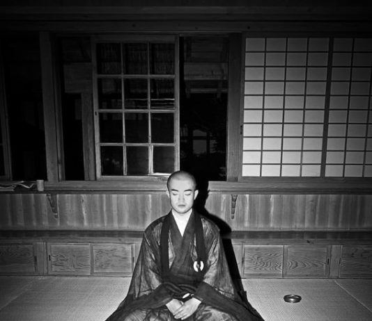 Fabio Massimo Fioravanti – Zuiganji. La vita dei monaci Zen Fabio Massimo Fioravanti – Zuiganji. La vita dei monaci Zen