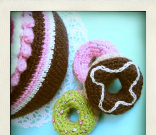 Yes We Knit cafè. Moderni intrecci fra arte e società