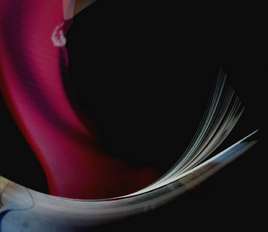 Giulia Comenduni – Incandescenti attraversiamo i muri