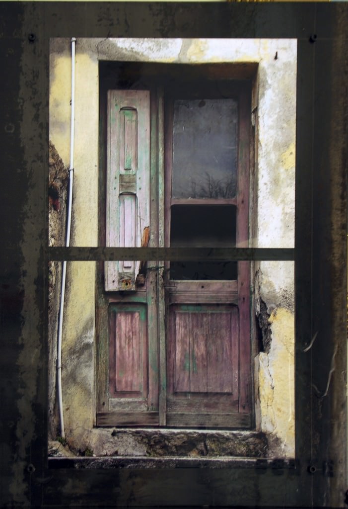 Franco Genero / Giovanna Tepasso – Gente. Iron pictureshttps://www.exibart.com/repository/media/eventi/2010/07/franco-genero-giovanna-tepasso-8211-gente.-iron-pictures.jpg