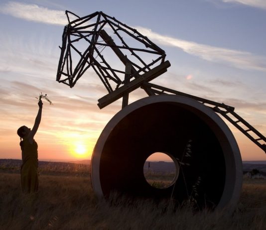 Futurefarmers – This is Not a Trojan Horse