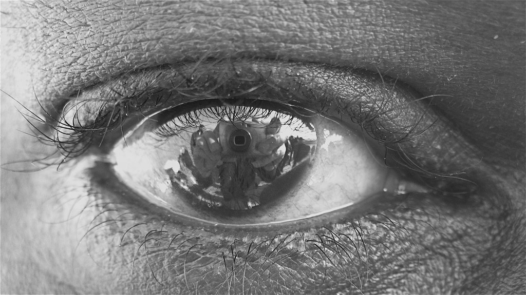 Santiago Sierra – Enterramiento de diez trabajadoreshttps://www.exibart.com/repository/media/eventi/2010/07/santiago-sierra-8211-enterramiento-de-diez-trabajadores.jpg