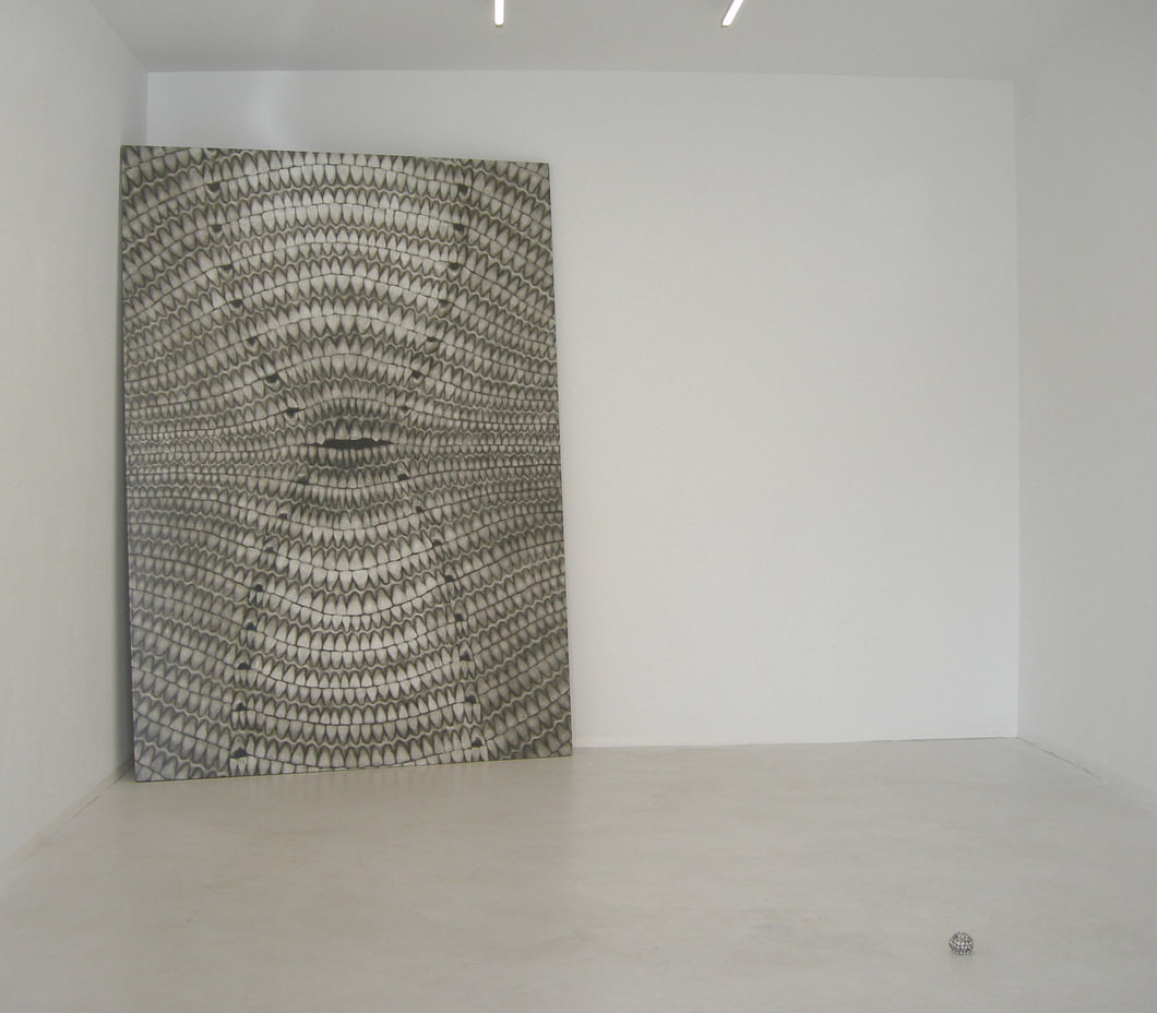 Simboli politici – Mirco Tarsi – Tra la folla e noi nessun contattohttps://www.exibart.com/repository/media/eventi/2010/07/simboli-politici-8211-mirco-tarsi-8211-tra-la-folla-e-noi-nessun-contatto.jpg