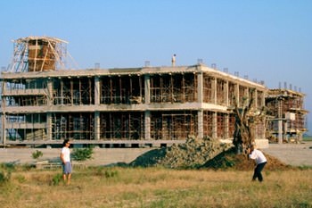 Driant Zeneli – This is a Castle!