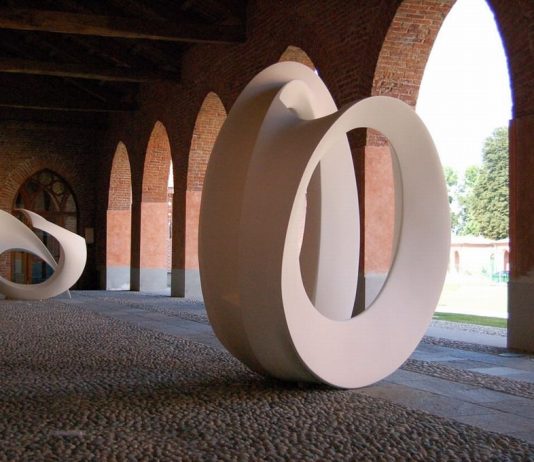 Elio Garis – Dentro la scultura