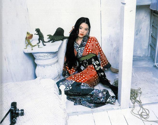 Nobuyoshi Araki – Araki Love and Deathhttps://www.exibart.com/repository/media/eventi/2010/09/nobuyoshi-araki-8211-araki-love-and-death.jpg