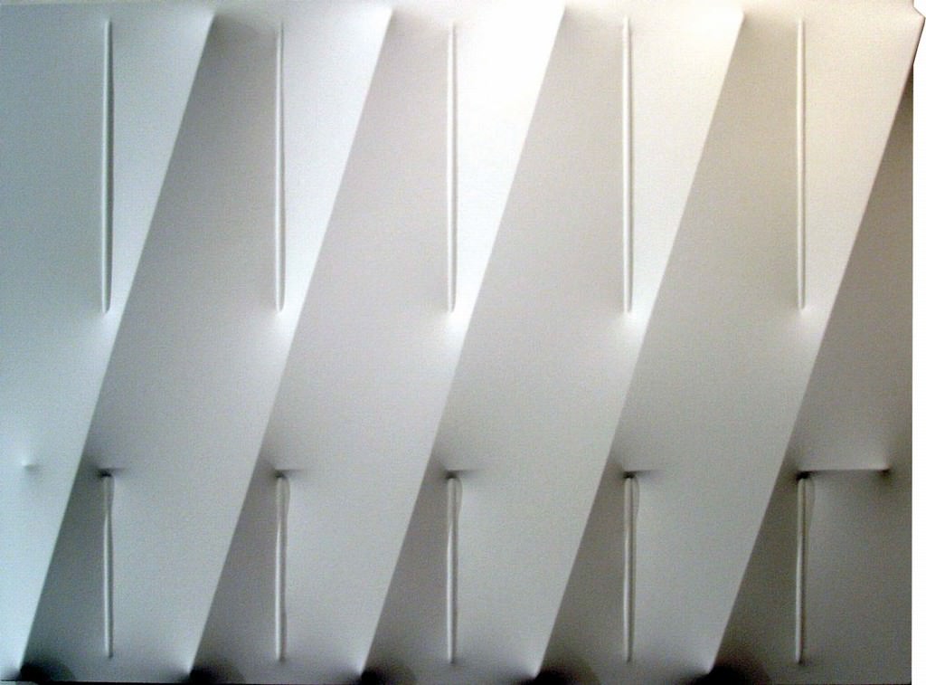 Agostino Bonalumi – Alter Egohttps://www.exibart.com/repository/media/eventi/2010/10/agostino-bonalumi-8211-alter-ego.jpg