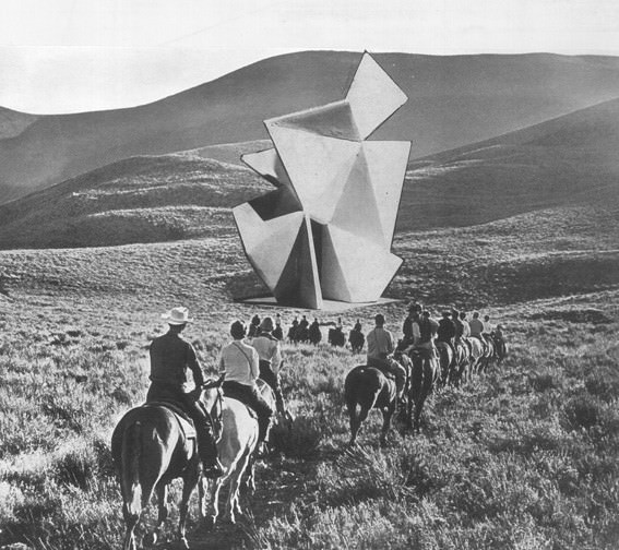 David Maljkovic – Retired Formshttps://www.exibart.com/repository/media/eventi/2010/11/david-maljkovic-8211-retired-forms.jpg