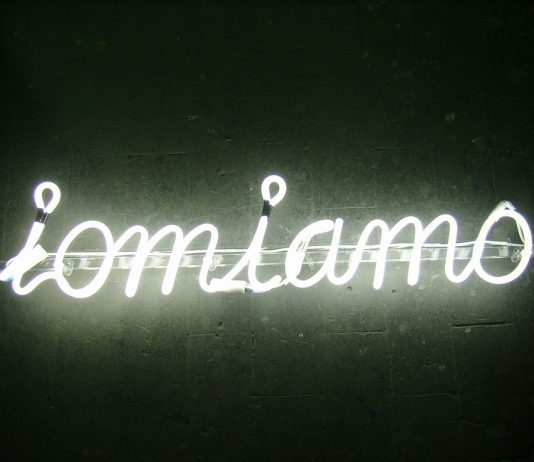 Elisabetta Falqui – Io mi amo Elisabetta Falqui – Io mi amo