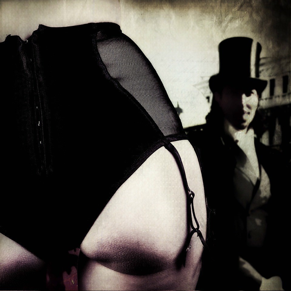 Luca Vezzoso – Retro-spettivehttps://www.exibart.com/repository/media/eventi/2010/12/luca-vezzoso-8211-retro-spettive.jpg