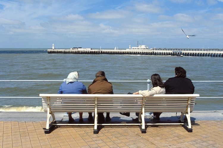 Mario Garbati – Thinking Hopperhttps://www.exibart.com/repository/media/eventi/2010/12/mario-garbati-8211-thinking-hopper.jpg