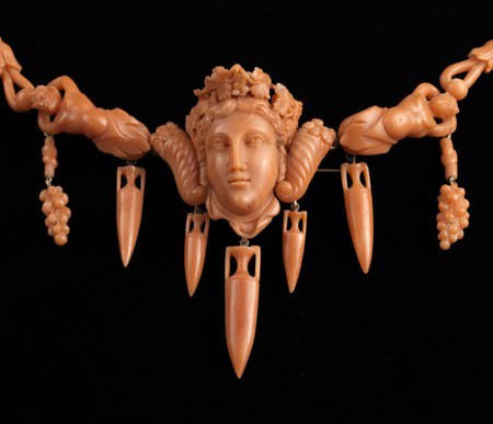 Mirabilia coralii. Manifatture in corallo a Genova Livorno e Napoli tra il XVII e XIX secolo Mirabilia coralii. Manifatture in corallo a Genova Livorno e Napoli tra il XVII e XIX secolo