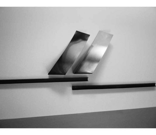 Carlo Lorenzetti – La leggerezza della scultura Carlo Lorenzetti – La leggerezza della scultura