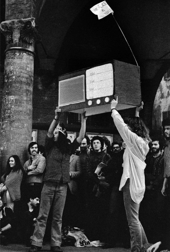 Editoria e Fotografiahttps://www.exibart.com/repository/media/eventi/2011/04/editoria-e-fotografia-1.jpg