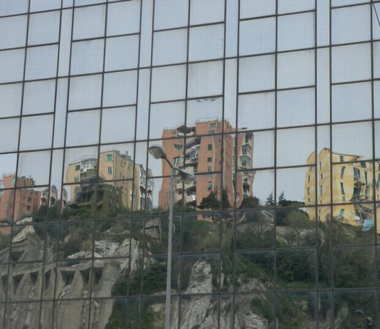 Paola Zucchello – Genova: Reportage urbano