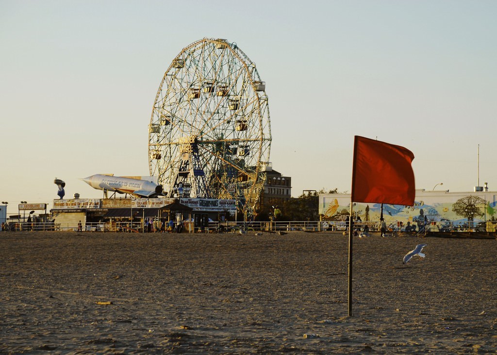 ZimmerFrei – Campo | Largohttps://www.exibart.com/repository/media/eventi/2011/04/zimmerfrei-8211-campo-largo.jpg