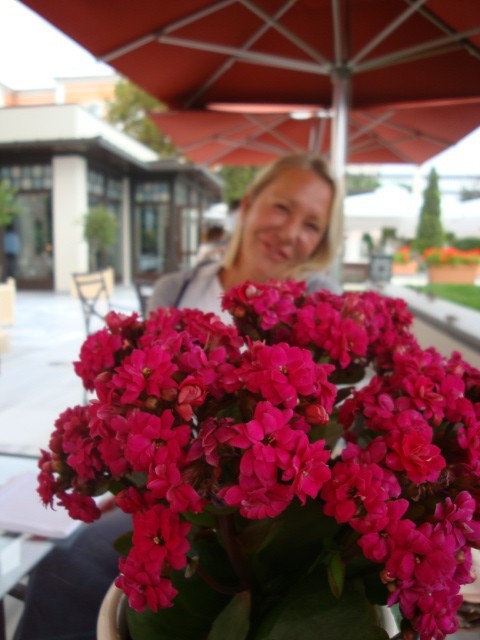 Nilgün Birgören – Nazar Boncukhttps://www.exibart.com/repository/media/eventi/2011/05/nilgün-birgören-8211-nazar-boncuk.jpg