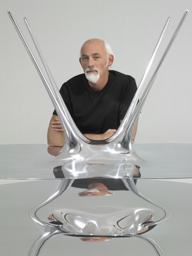 Ross Lovegrove – Endlesshttps://www.exibart.com/repository/media/eventi/2011/08/ross-lovegrove-8211-endless.jpg