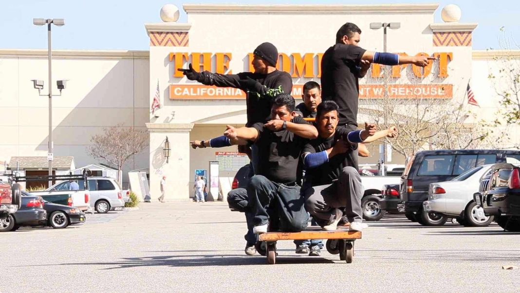 Yoshua Okón – Piovra. Project room:
Talia Chetrit – Markinghttps://www.exibart.com/repository/media/eventi/2011/09/yoshua-okón-8211-piovra.-project-room-talia-chetrit-8211-marking-1068x601.jpg