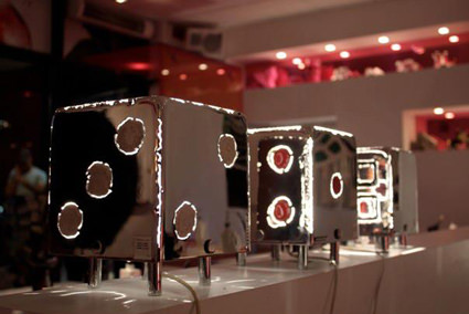 Daniele Mazzoleni – Neroacciaio. Steel & Light Art Daniele Mazzoleni – Neroacciaio. Steel & Light Art