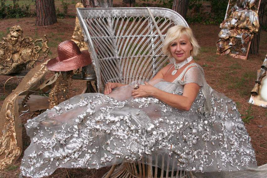 Giovanna Tomasi – Il Magmatismohttps://www.exibart.com/repository/media/eventi/2011/11/giovanna-tomasi-8211-il-magmatismo.jpg