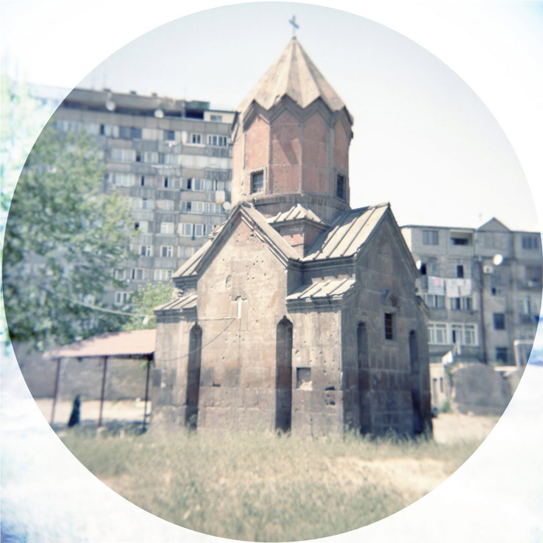 Claudio Gobbi –  Armenie Villehttps://www.exibart.com/repository/media/eventi/2012/01/claudio-gobbi-8211-armenie-ville-1068x1068.jpg