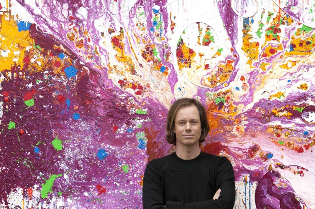 Raymond Hoogendorp – The wings of colourshttps://www.exibart.com/repository/media/eventi/2012/01/raymond-hoogendorp-8211-the-wings-of-colours-1068x711.jpg