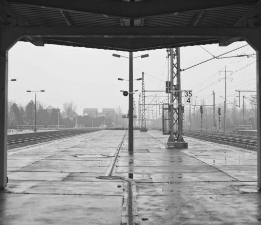 MAD Love Photography: Bruno Lomasto – Seguendo il Confine tra ombra e luce. Berlino MAD Love Photography: Bruno Lomasto – Seguendo il Confine tra ombra e luce. Berlino