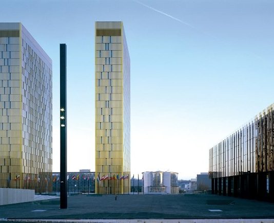 Dominique Perrault – Underground