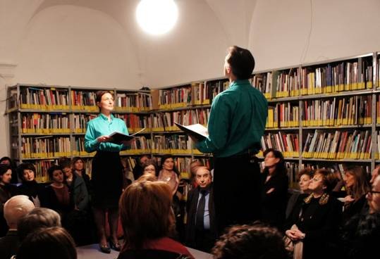 Elisa Strinna – The Artist’s Professionhttps://www.exibart.com/repository/media/eventi/2012/03/elisa-strinna-8211-the-artist’s-profession.jpg