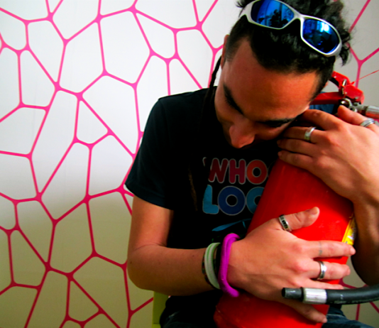 CINESTESIE______DESPERATE LIVING attraverso Elpidio Ziello //