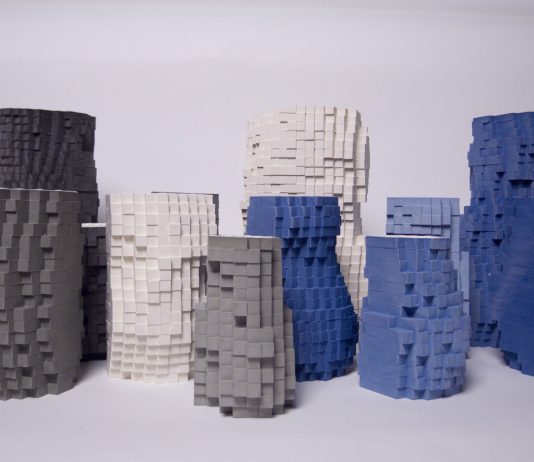 Julian F. Bond – Pixel vases landscape