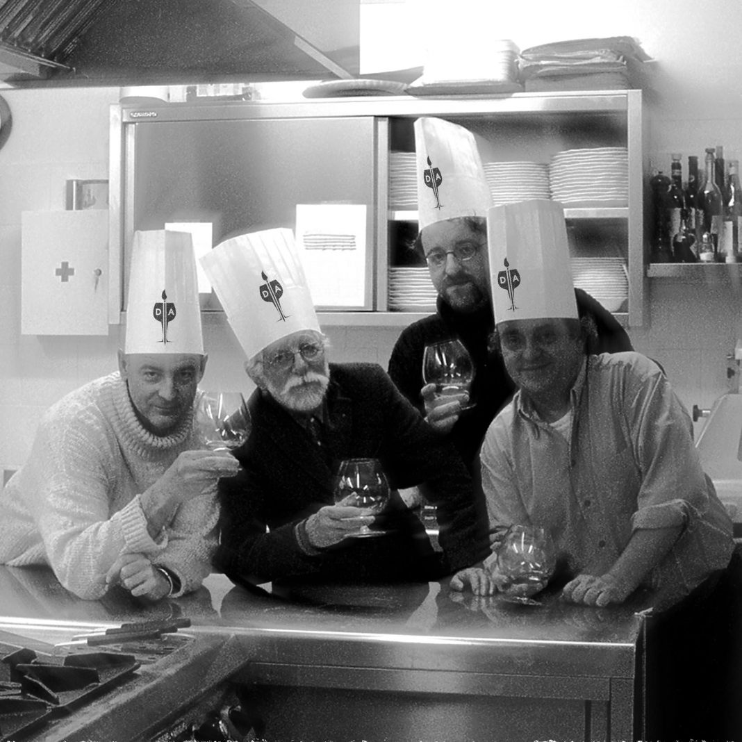 ARTISTI DIVINI – con LA CULTURA non SI MANGIAhttps://www.exibart.com/repository/media/eventi/2012/06/artisti-divini-8211-con-la-cultura-non-si-mangia-1068x1068.jpg