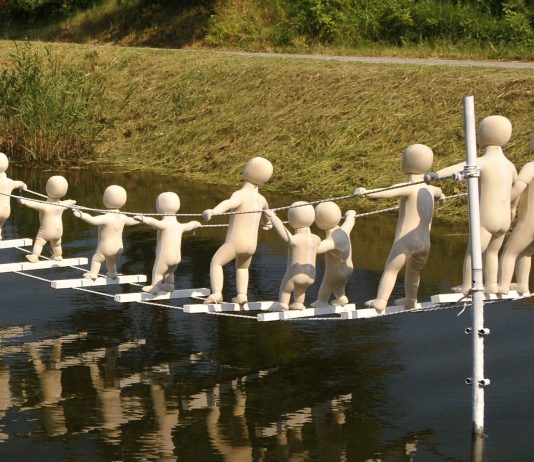 PIerre Bonnaure – APHRODITE Water Art