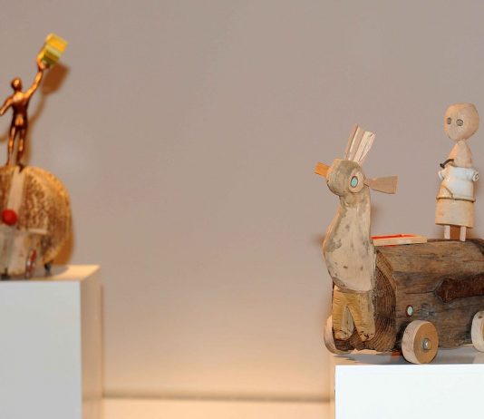 Cosmin Moldovan – Fragments of red memories