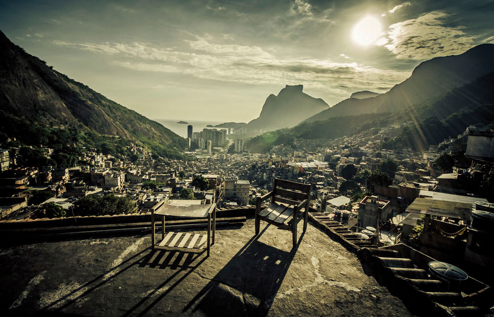 MAD ON PAPER – Antonio Spirito “Gente da Rocinha”https://www.exibart.com/repository/media/eventi/2012/07/mad-on-paper-8211-antonio-spirito-8220gente-da-rocinha8221.jpg