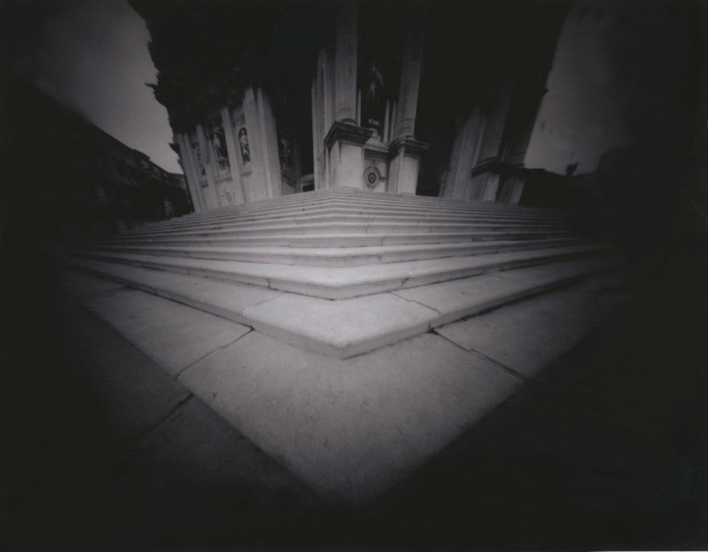 Massimo Stefanutti – Pinhole & Polaroid & Venicehttps://www.exibart.com/repository/media/eventi/2012/08/massimo-stefanutti-8211-pinhole-038-polaroid-038-venice.jpg