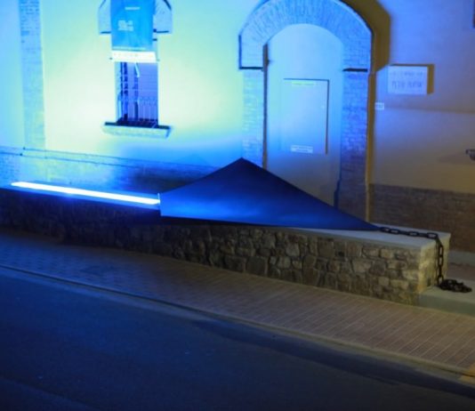 SCULTORI A BRUFA, LA STRADA DEL VINO E DELL’ARTE 2012 SCULTORI A BRUFA, LA STRADA DEL VINO E DELL’ARTE 2012