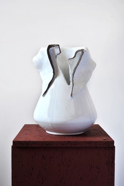 Igor Boza Borozan – Corpus Ceramicus. Limonihttps://www.exibart.com/repository/media/eventi/2012/09/igor-boza-borozan-8211-corpus-ceramicus.-limoni.jpg