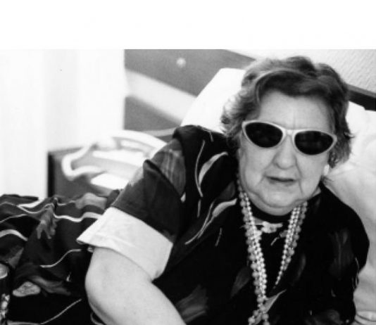 ENZO ERIC TOCCACELI – IN VETTA AD UN CRISTALLO. Immagini di Alda Merini ENZO ERIC TOCCACELI – IN VETTA AD UN CRISTALLO. Immagini di Alda Merini